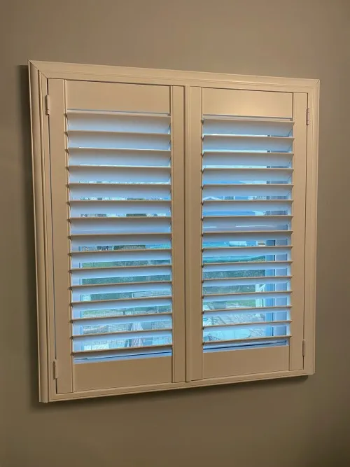 Close-up of shade fabric texture and cord-free lift design